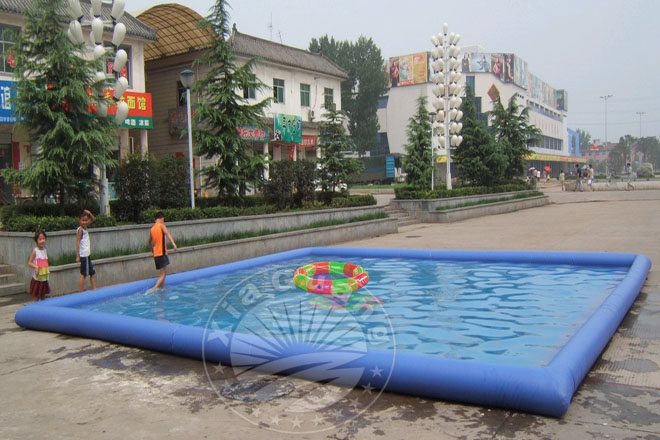 东城户外正方形游泳池
